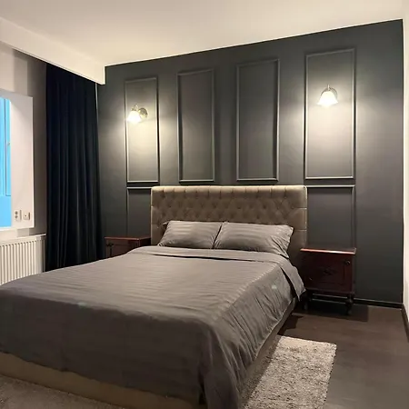 Apartamentrovine Apartment *
