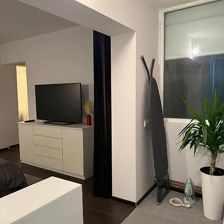 Apartamentrovine Apartment *
